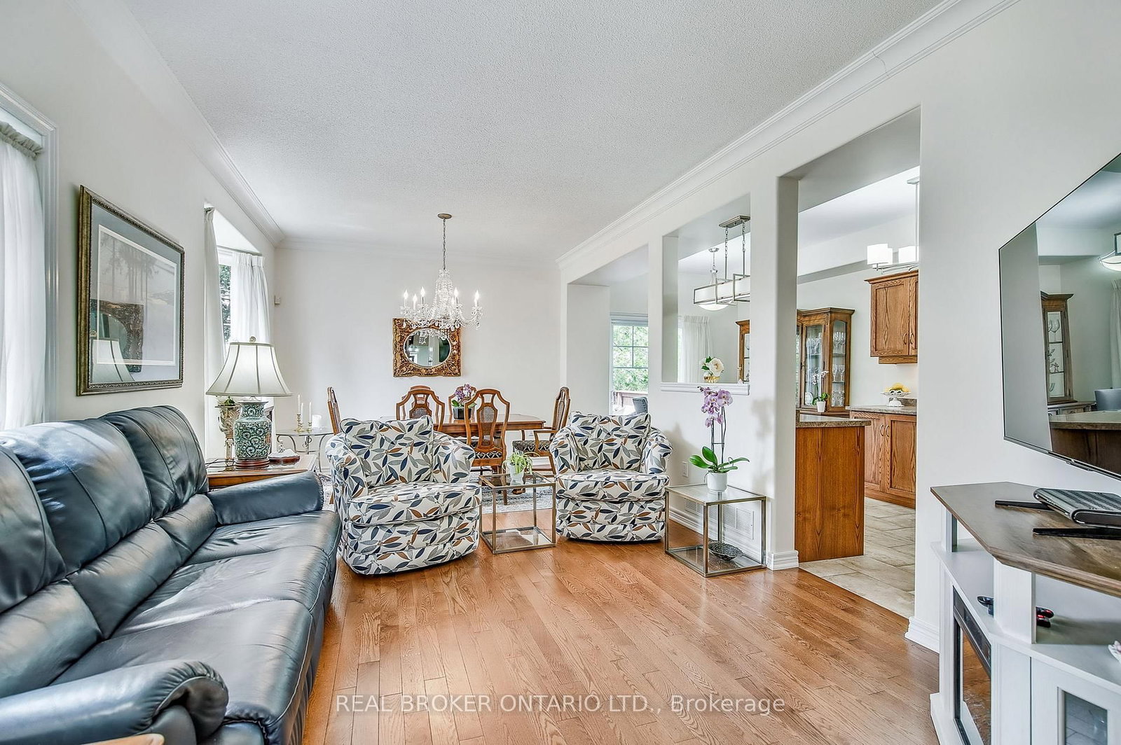 Townhouse for sale at 5 Liddycoat Lane, Hamilton, Ontario, L9G 0A7 - Ancaster - MLS: X12892428