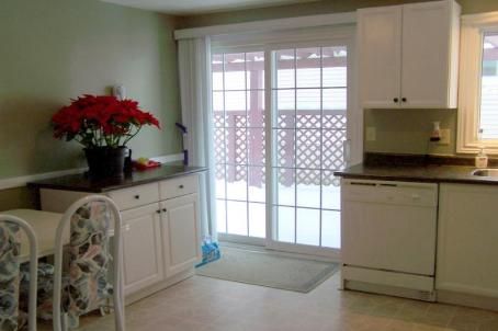 13 Coles St, Barrie, L4N5W8 | Image 3