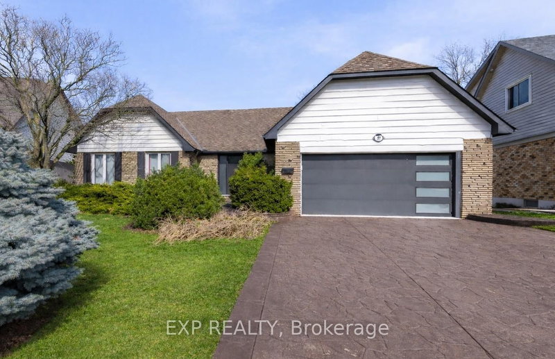 39 Hilts Dr, Hamilton, L8G 3H5 | Image 3