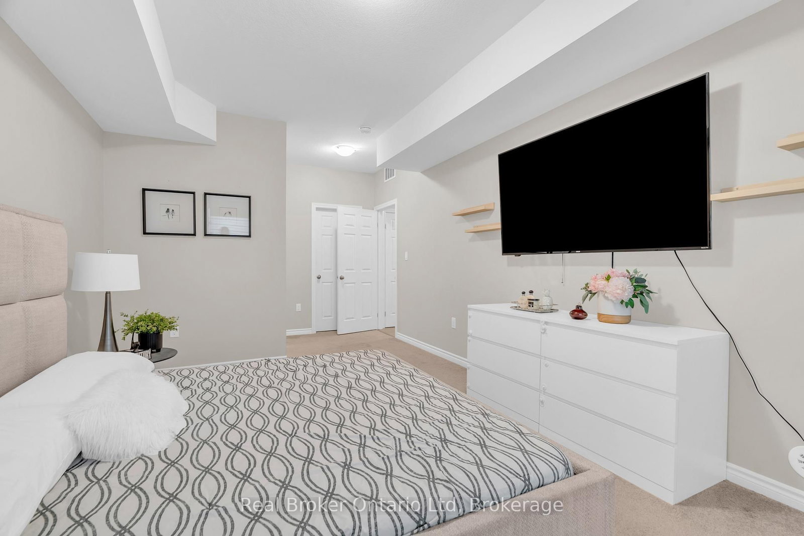 107 Westra Drive, Unit 5 - Photo 19