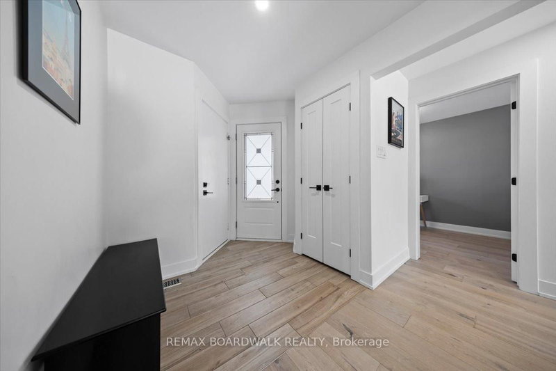 1535 Kamouraska Circ, Ottawa, K1C 3J1 | Image 2