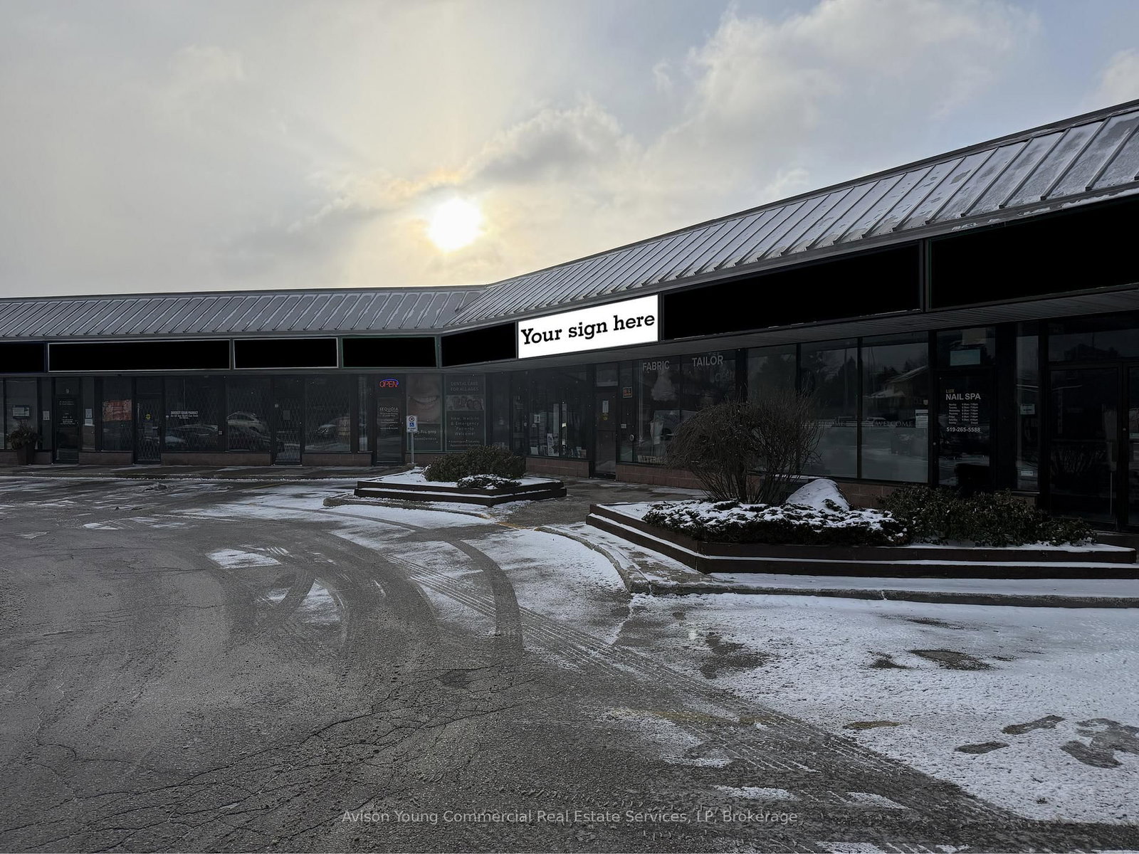 987 Gordon Street S, Unit 5A - Photo 3