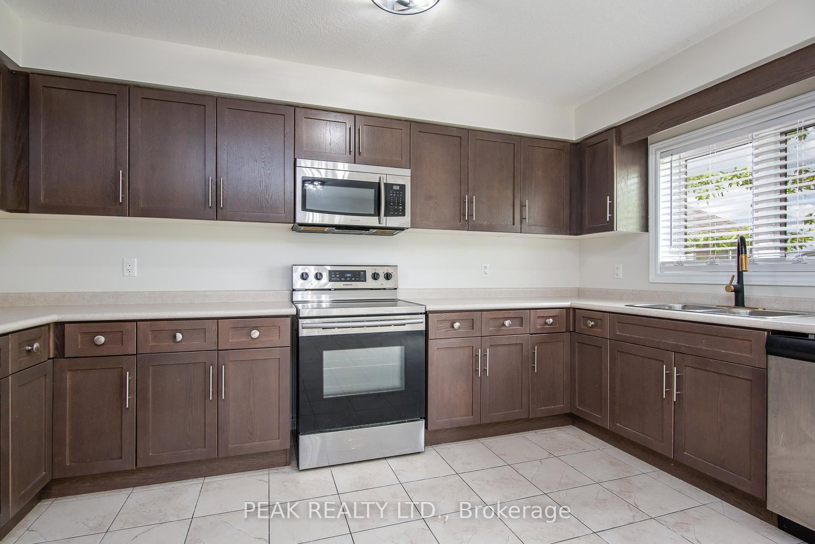 70 Willowrun Drive, Unit J-3 - Photo 11