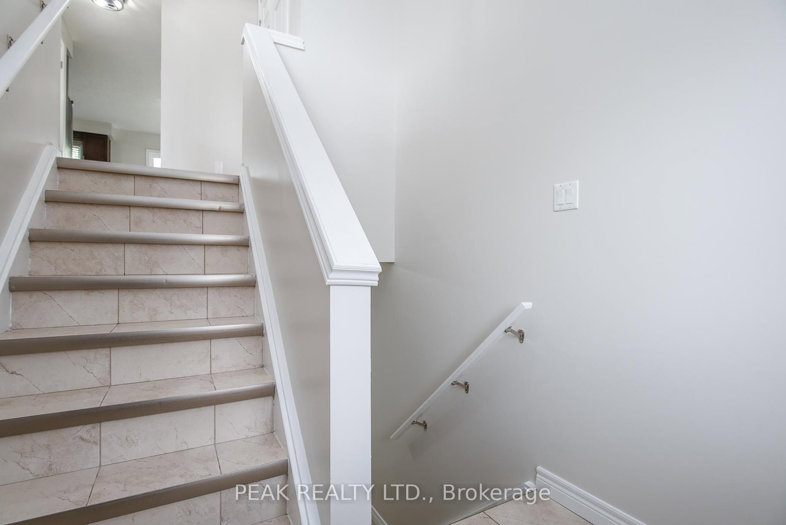 70 Willowrun Drive, Unit J-3 - Photo 21