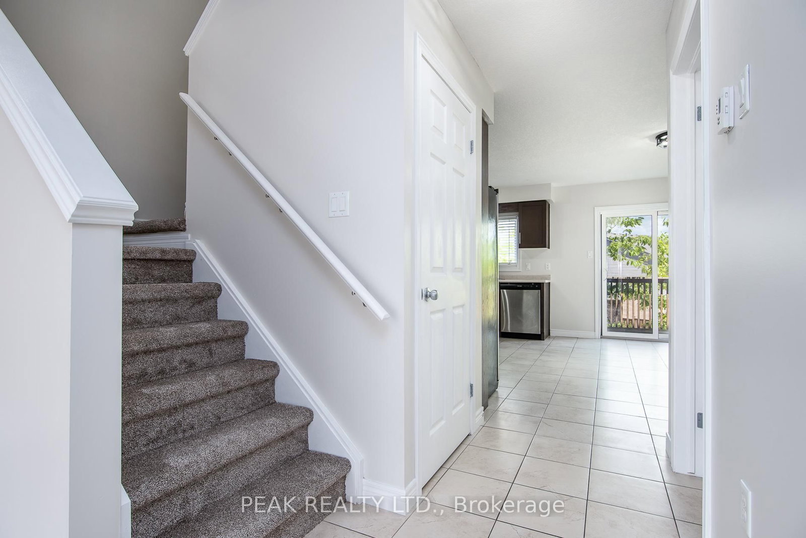 70 Willowrun Drive, Unit J-3 - Photo 23