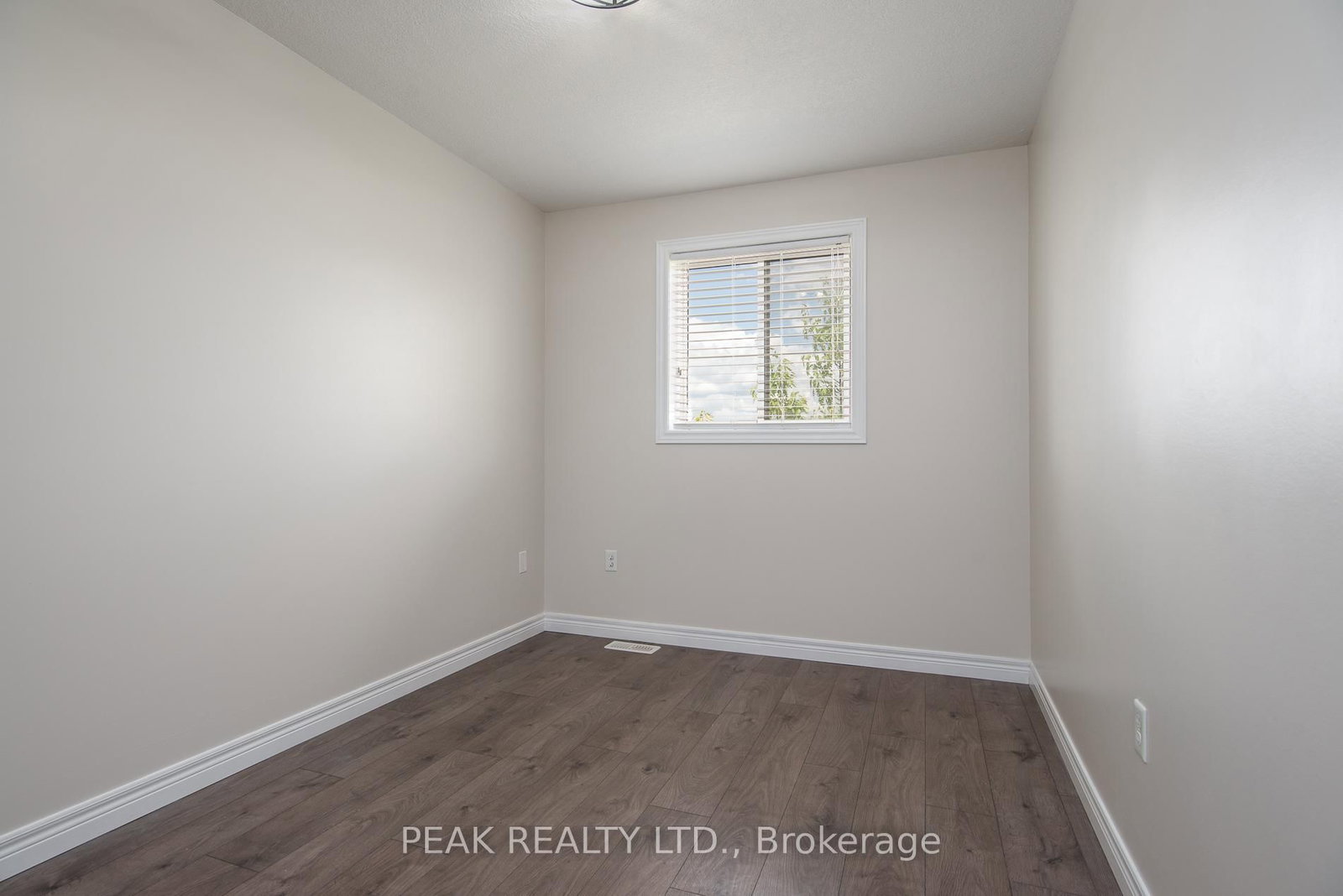 70 Willowrun Drive, Unit J-3 - Photo 28