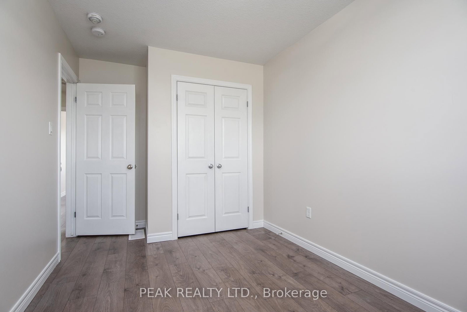 70 Willowrun Drive, Unit J-3 - Photo 31