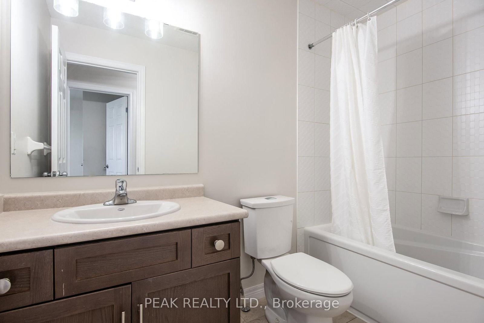70 Willowrun Drive, Unit J-3 - Photo 32