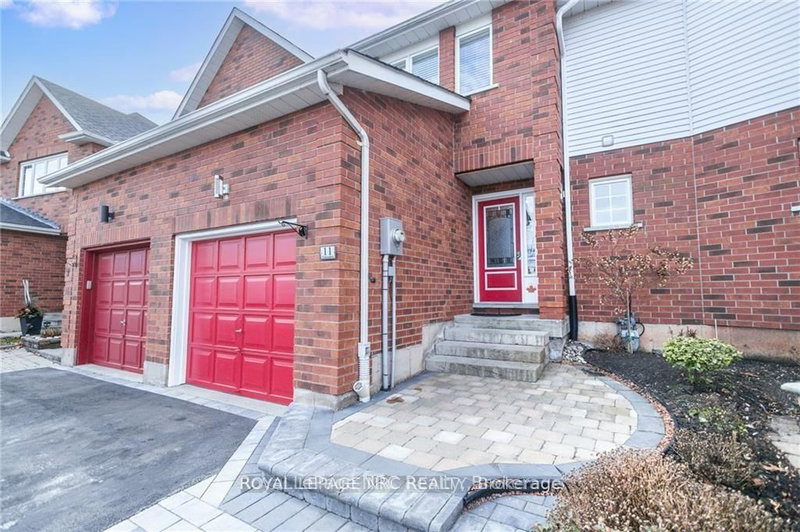 11 Tomahawk Dr, Grimsby, L3M 5G4 | Image 2