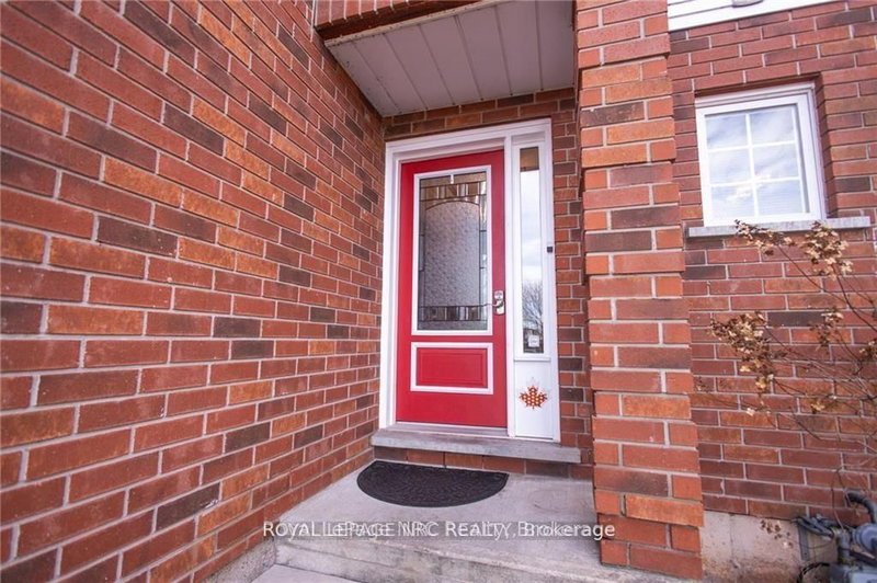 11 Tomahawk Dr, Grimsby, L3M 5G4 | Image 3