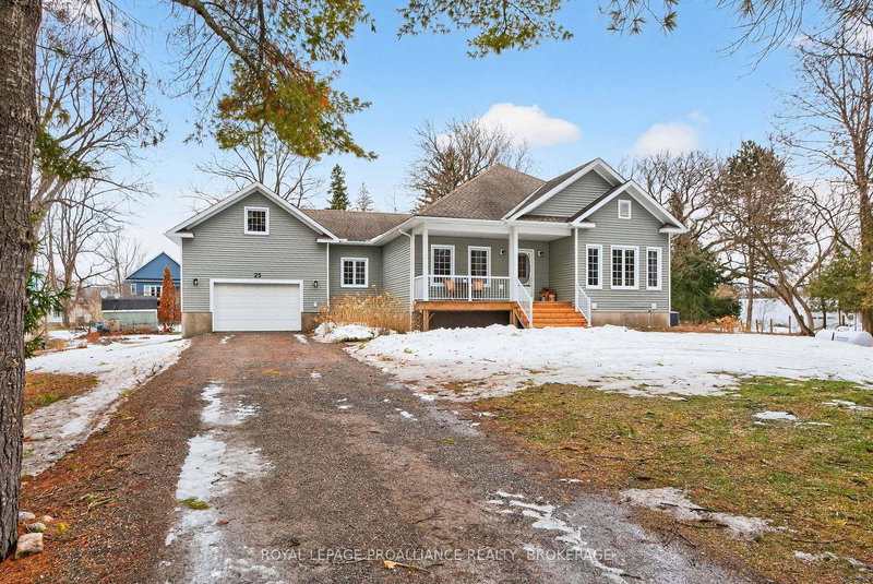 home for sale on 25 George Street E