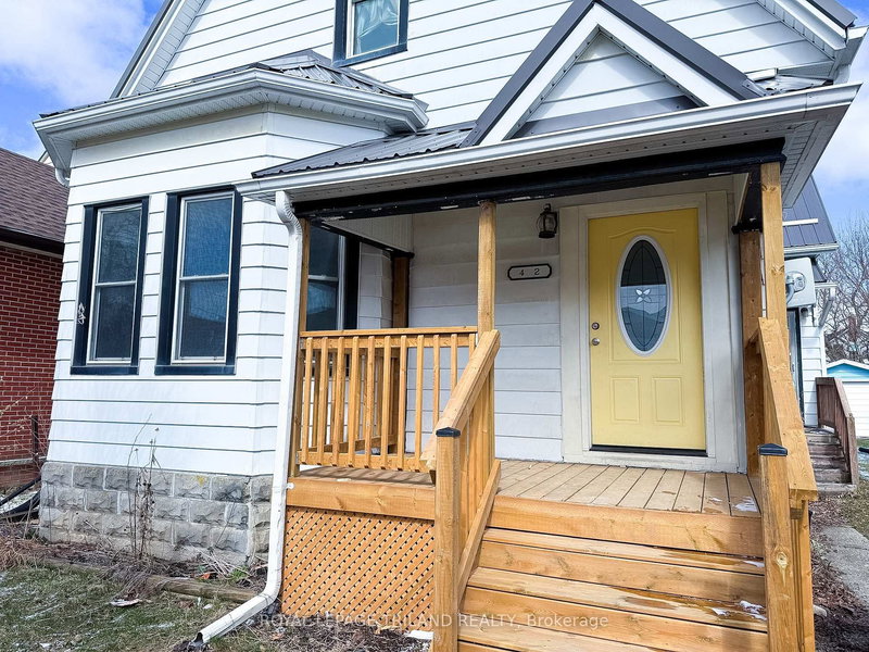 home for lease on Main-42 ERIE Street