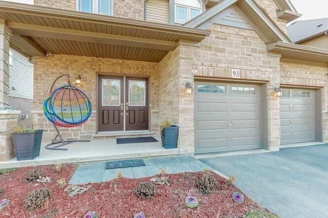 93 Lorne Card Dr, Brant, N3L 0E7 | Image 2