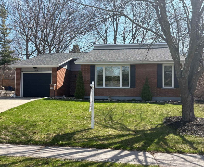 774 High Gate Park Dr, Kingston, K7M 5Z8 | Image 2