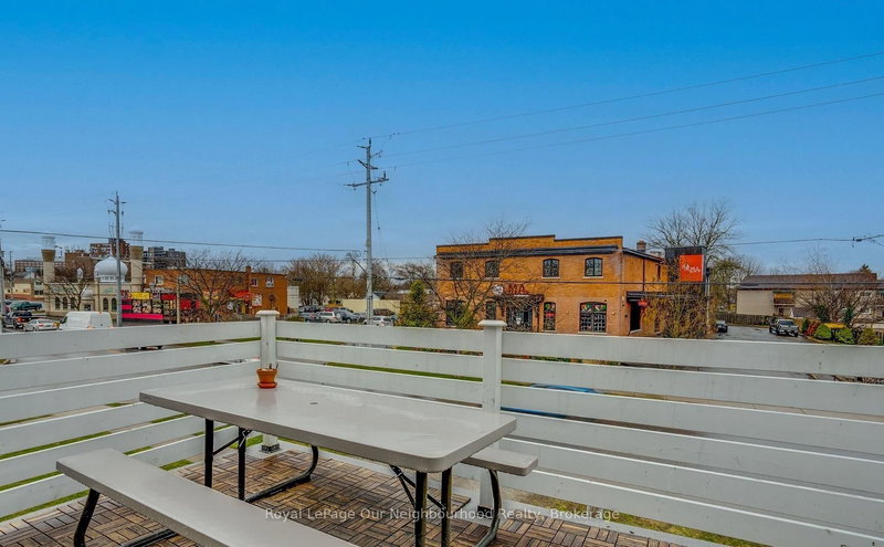 128 Geneva St, St. Catharines, L2R 4N6 | Image 2