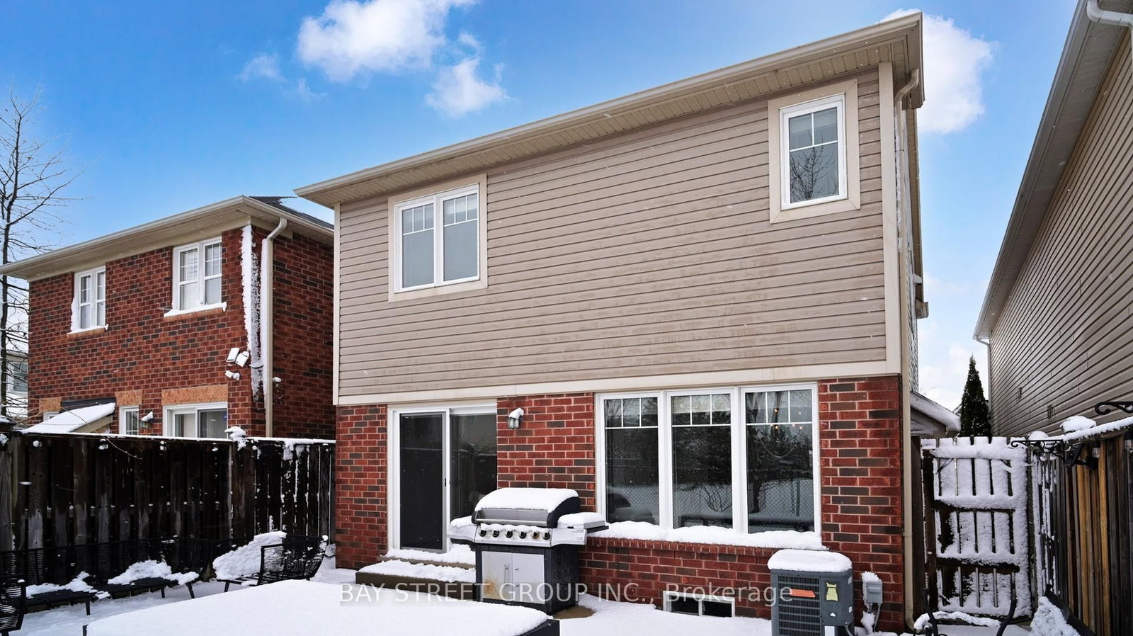 Detached House for sale at 216 Emick Drive, Hamilton, Ontario, L9K 0E1 - Ancaster - MLS: X12893364