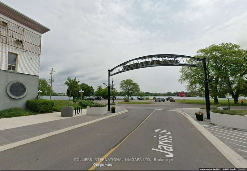 610 Niagara Blvd, Fort Erie, L2A 3H1 | Image 2