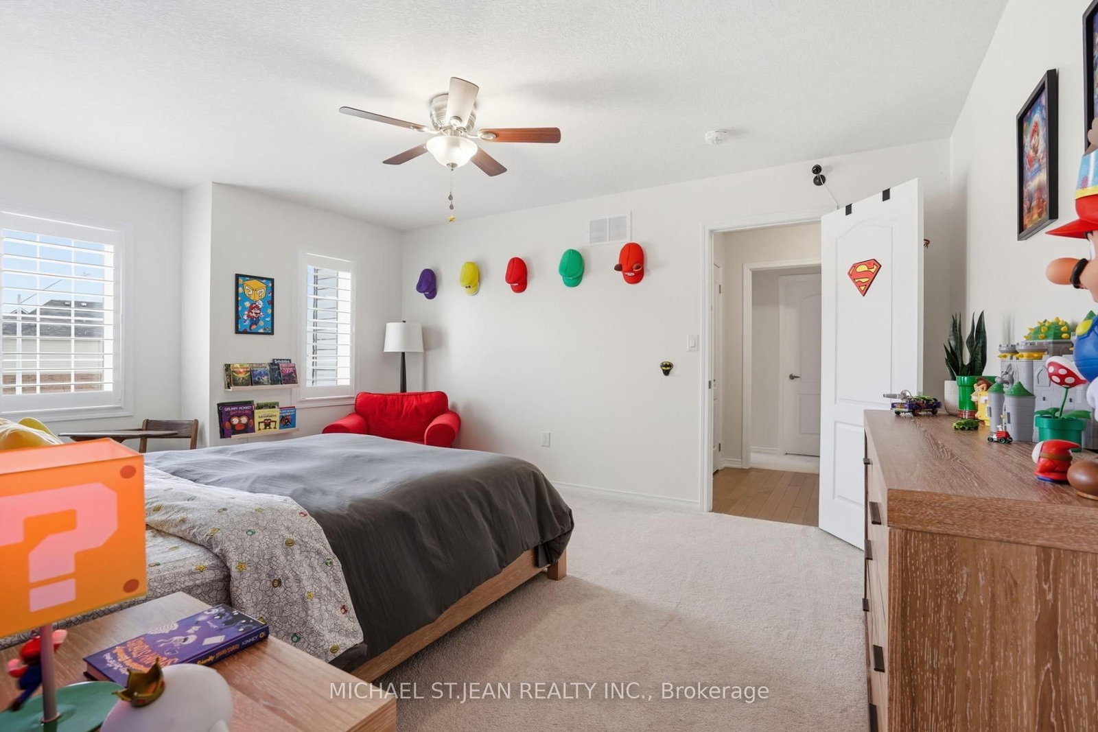 Detached House for sale at 62 Esther Crescent, Thorold, Ontario, L3B 0G2 - Hurricane/Merrittville - MLS: X12893646