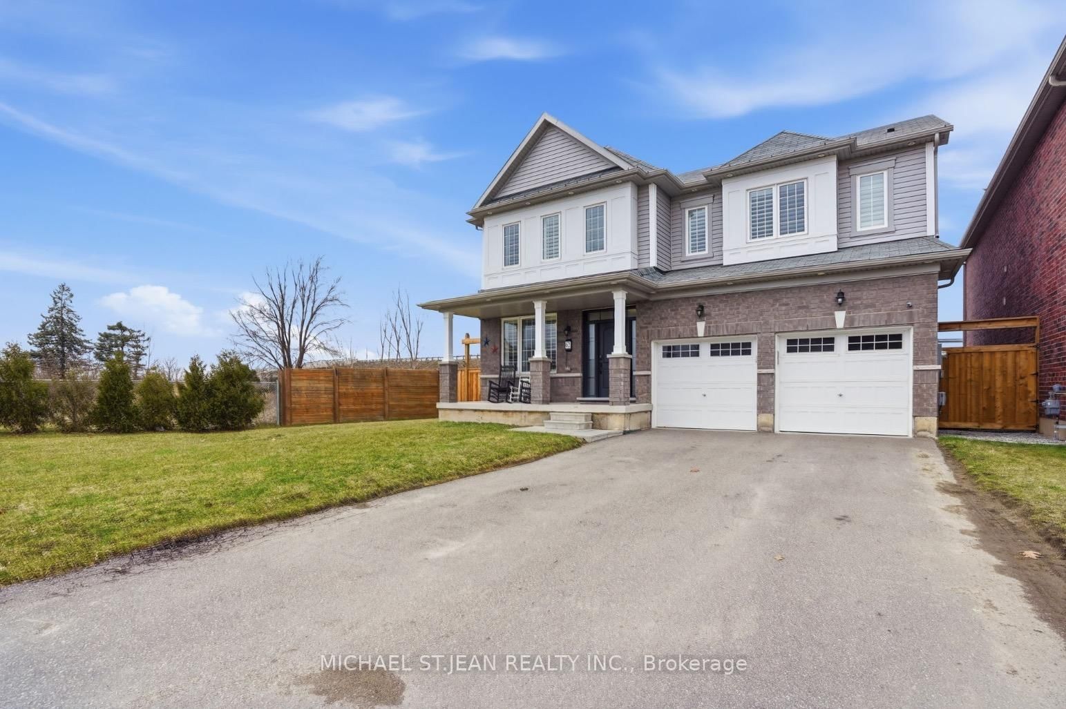 Detached House for sale at 62 Esther Crescent, Thorold, Ontario, L3B 0G2 - Hurricane/Merrittville - MLS: X12893646