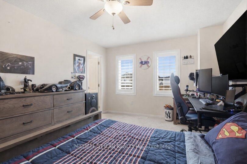 Detached House for sale at 62 Esther Crescent, Thorold, Ontario, L3B 0G2 - Hurricane/Merrittville - MLS: X12893646