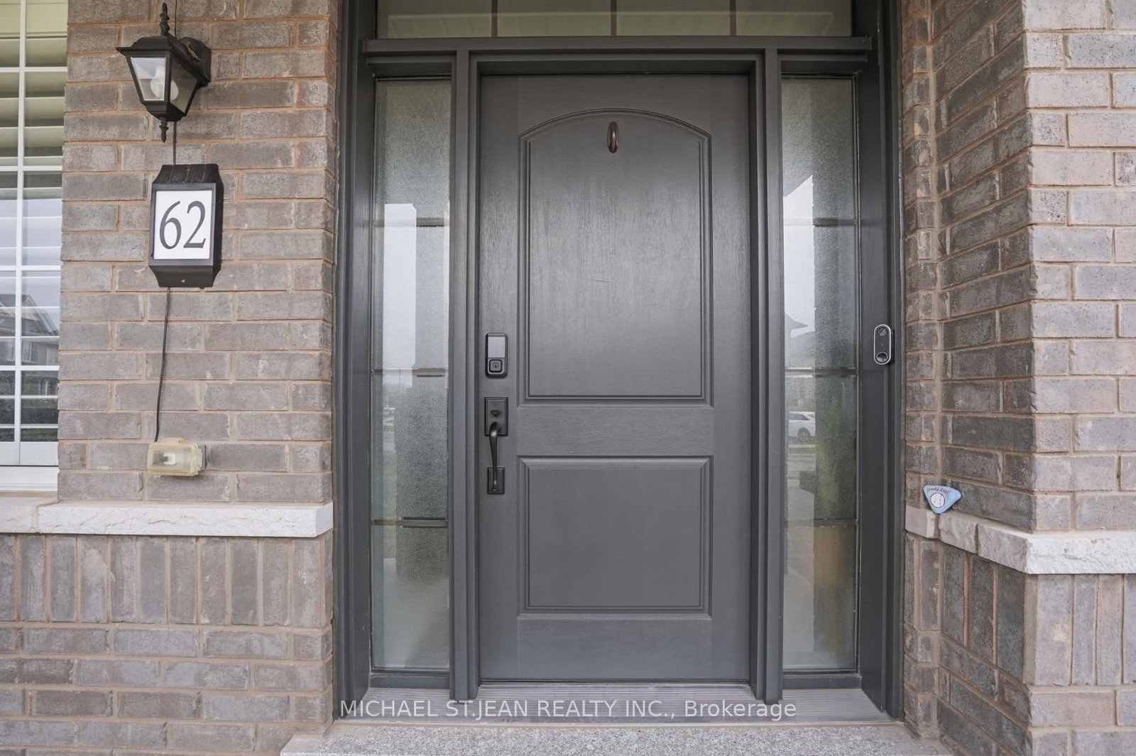 Detached House for sale at 62 Esther Crescent, Thorold, Ontario, L3B 0G2 - Hurricane/Merrittville - MLS: X12893646