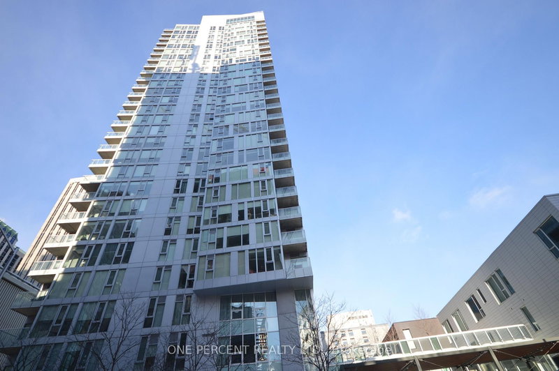 home for lease on 909-179 Metcalfe Street