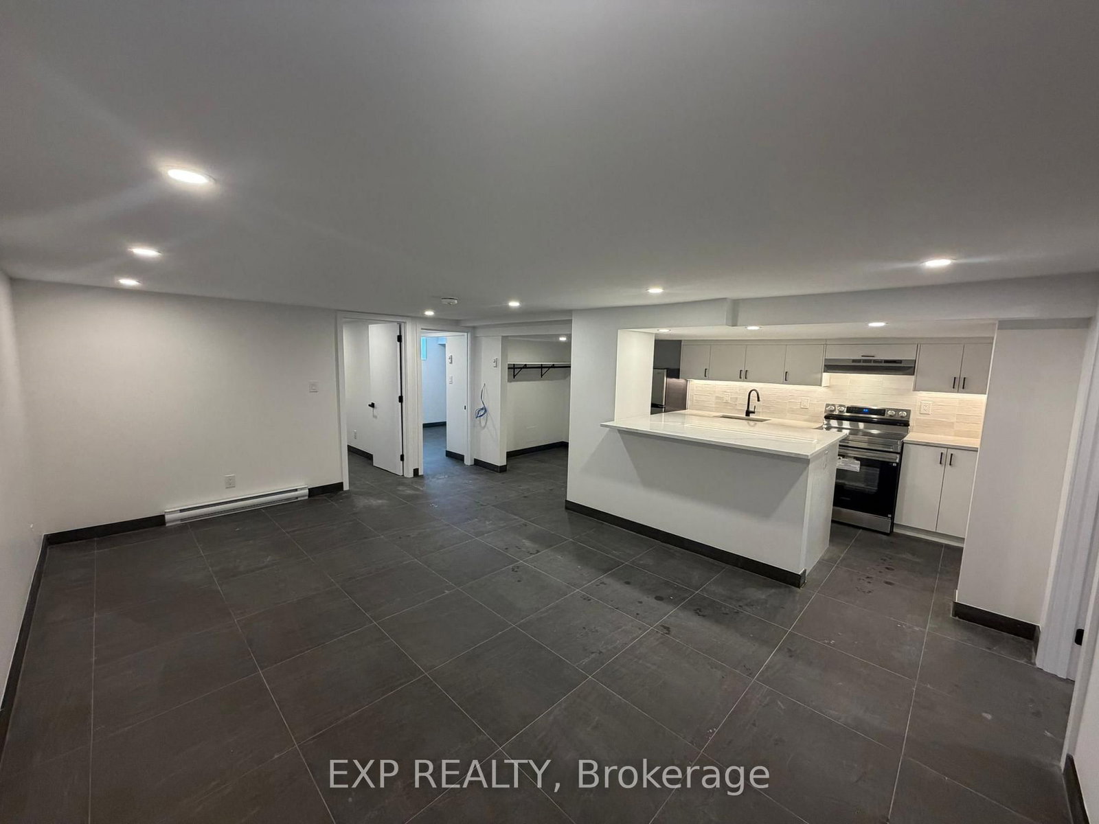 813 NORTON Avenue, Unit 3 - Photo 3