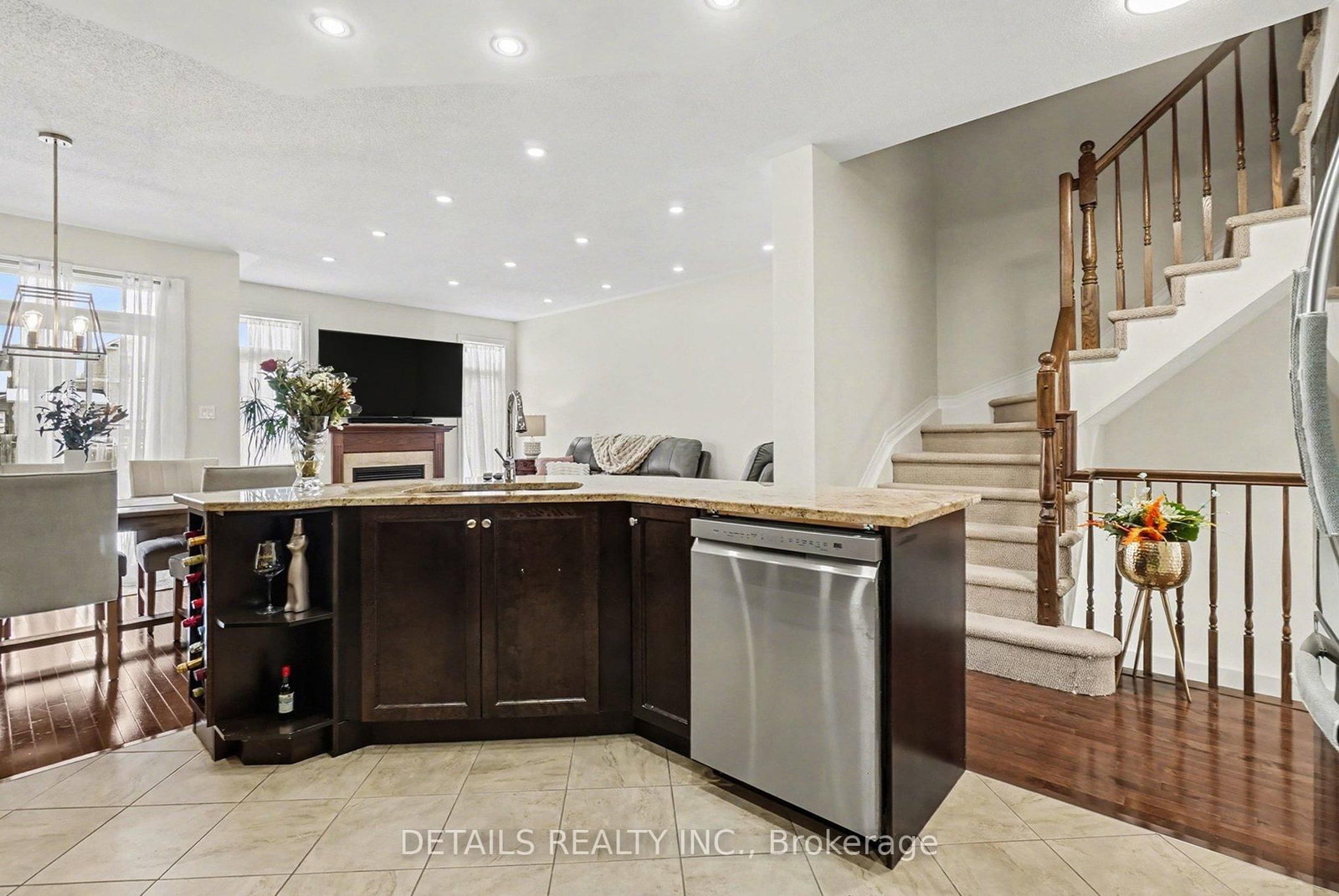 112 Whispering Winds Way - Photo 11