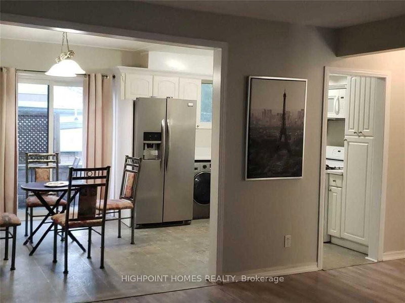 580 Forest Hill (Upper Unit) Dr, Kitchener, N2M 4H7 | Image 3