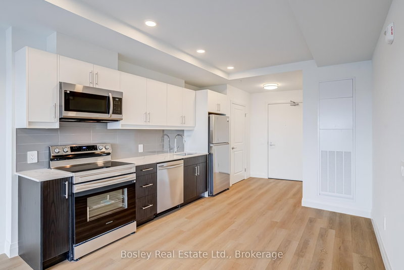 home for lease on 1109-1333 Weber Street E