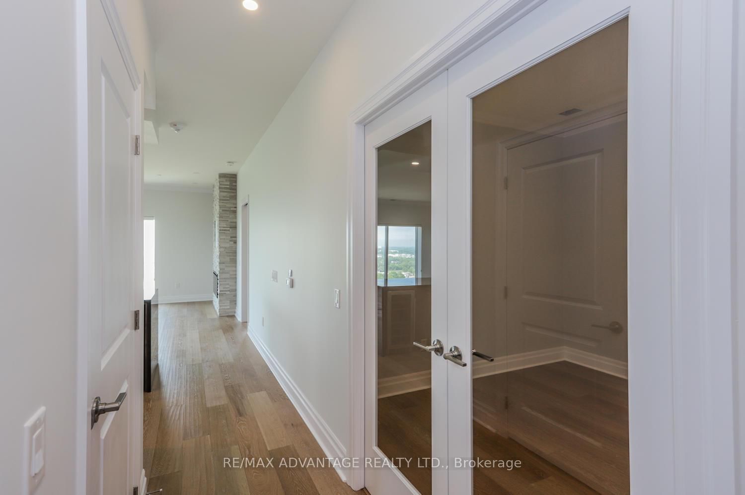 505 Talbot Street, Unit 2701 - Photo 11