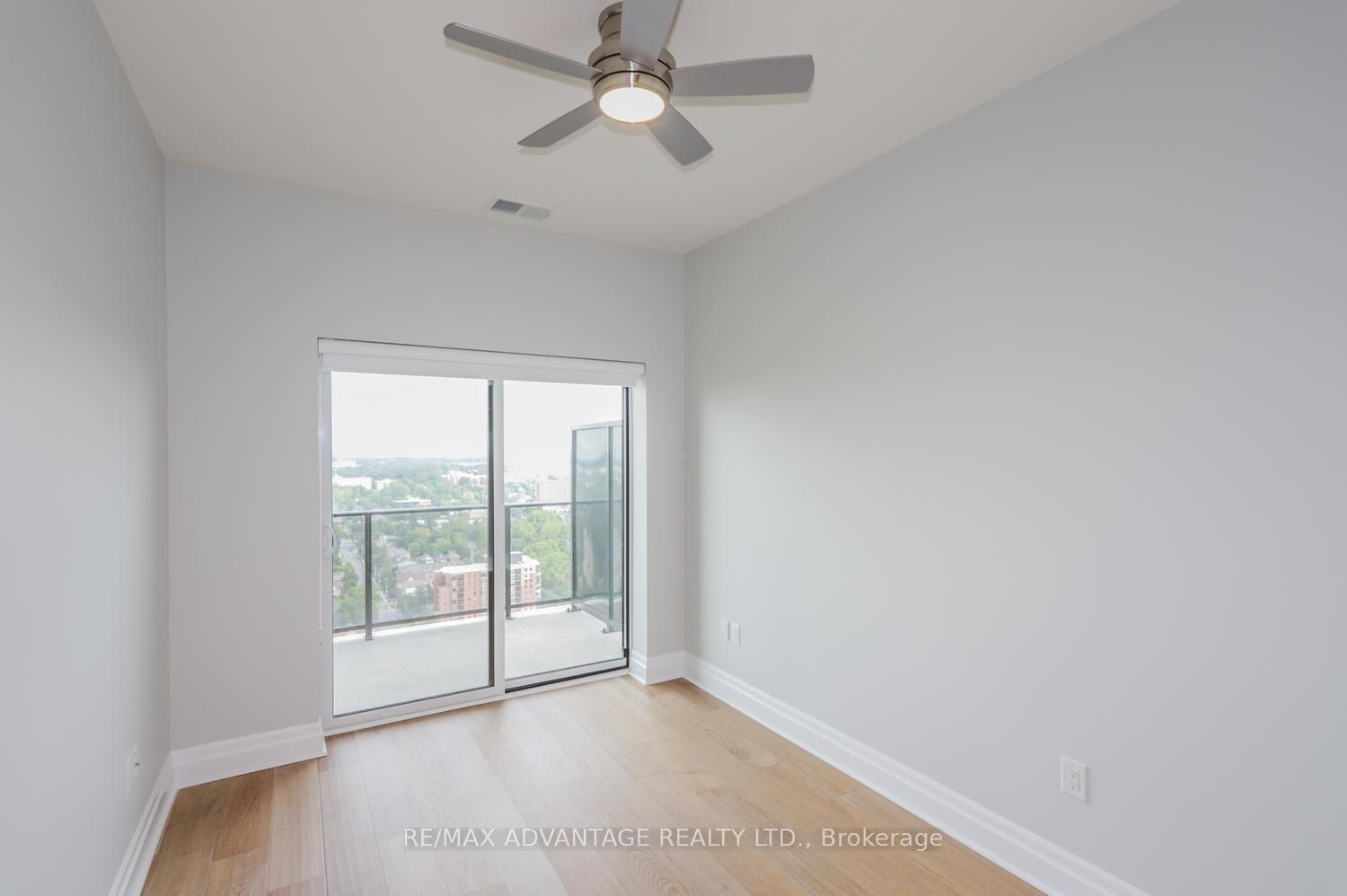 505 Talbot Street, Unit 2701 - Photo 17