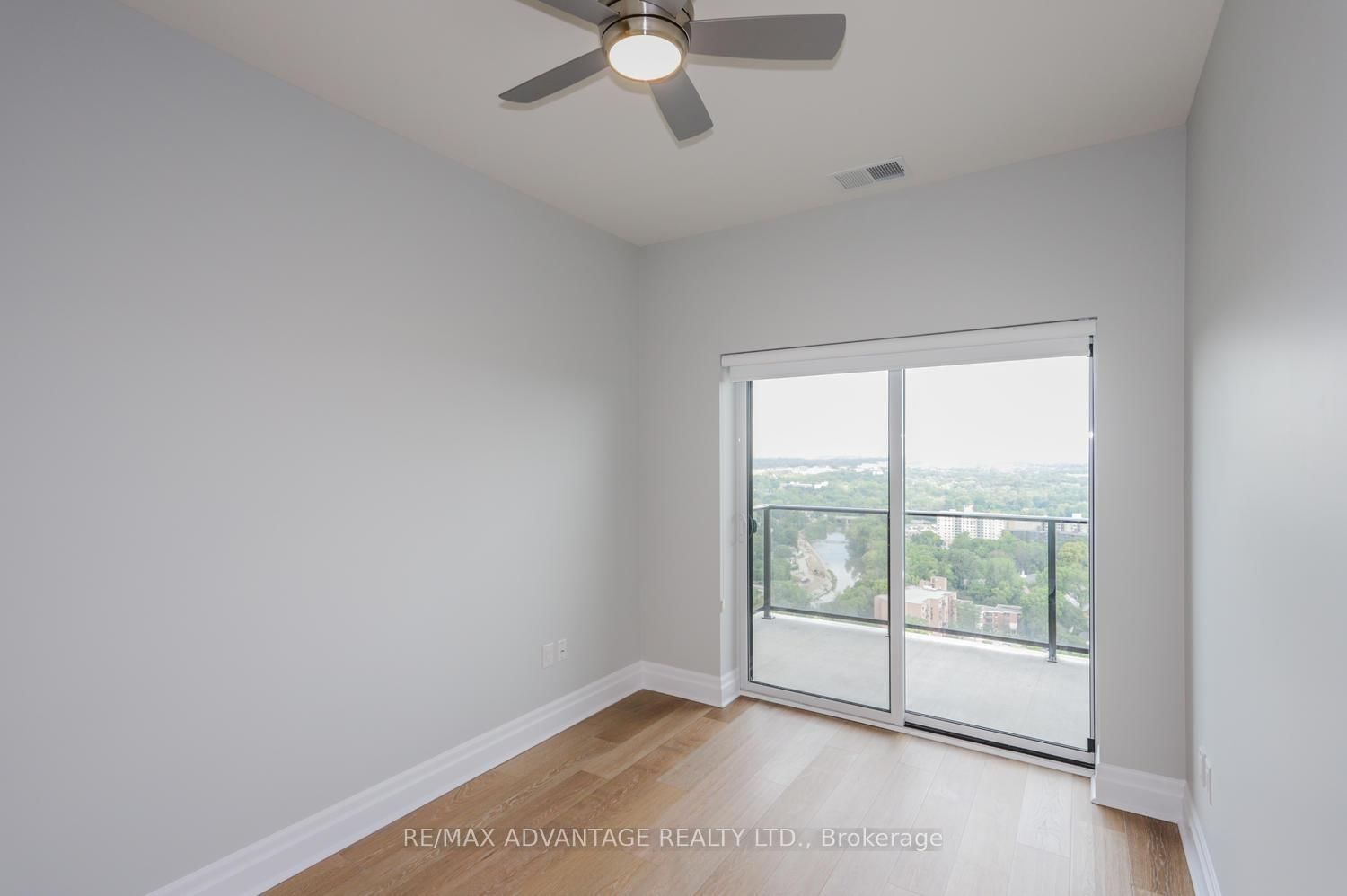 505 Talbot Street, Unit 2701 - Photo 18