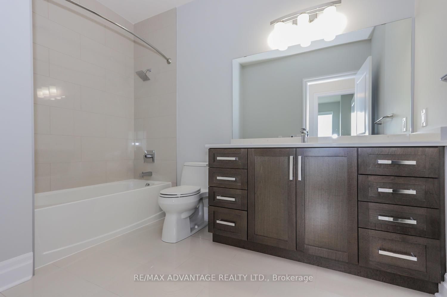 505 Talbot Street, Unit 2701 - Photo 19