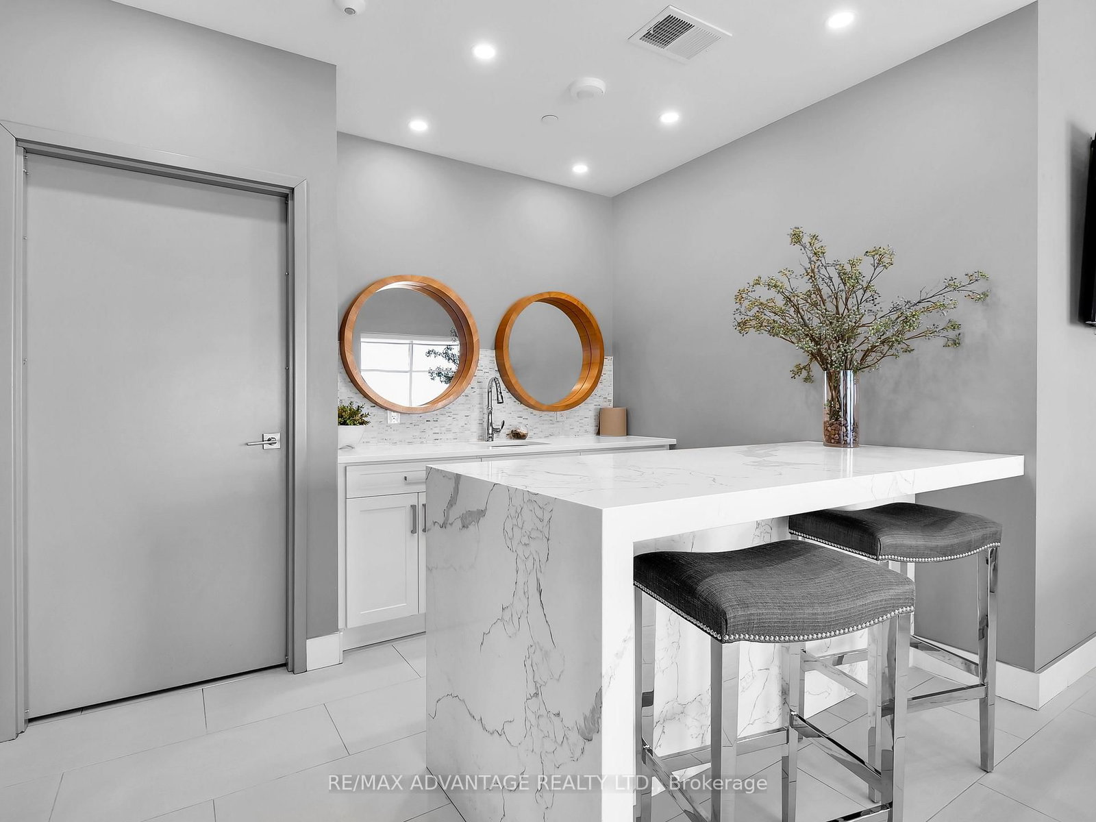 505 Talbot Street, Unit 2701 - Photo 28