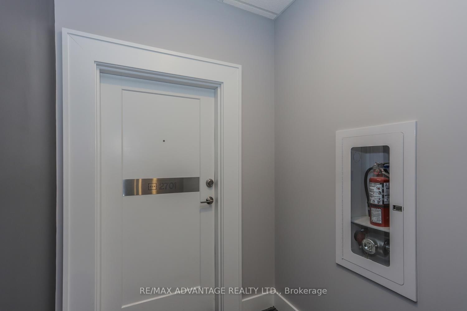 505 Talbot Street, Unit 2701 - Photo 37