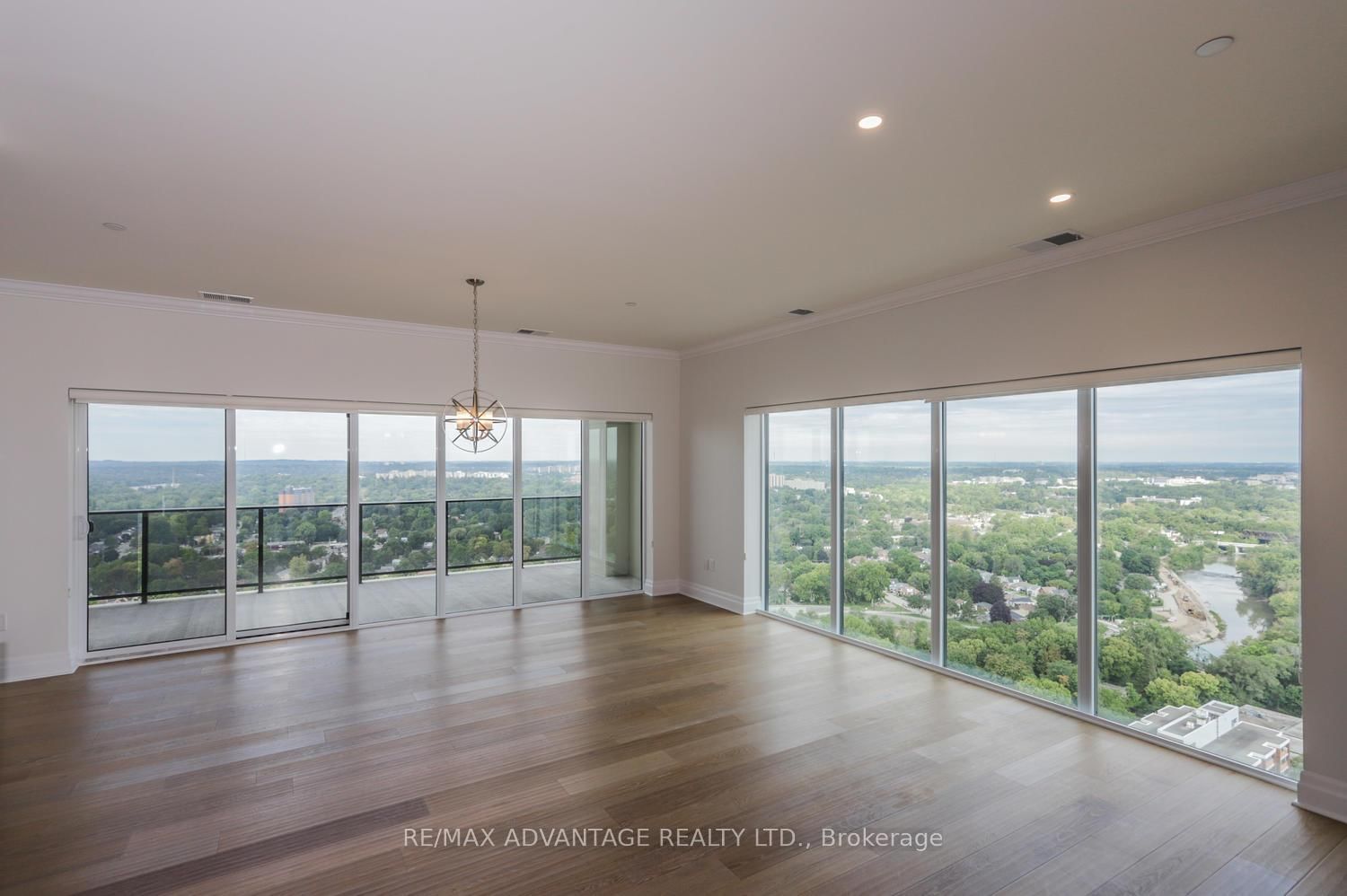 505 Talbot Street, Unit 2701 - Photo 4