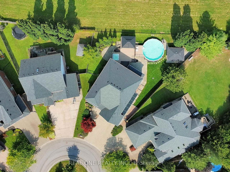 26 Matthews Crt, St. Catharines, L2S 4C4 | Image 3