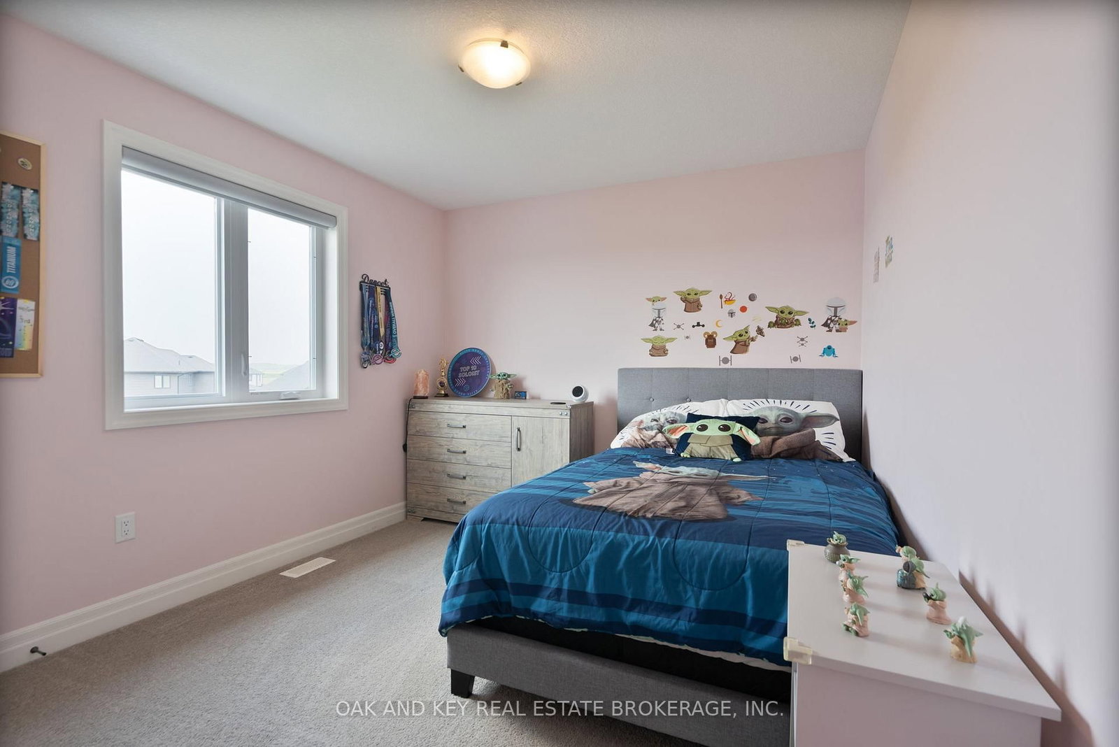 Detached House for sale at 25 Hardy Court, Lucan Biddulph, Ontario, N0M 2J0 - Lucan - MLS: X12894196