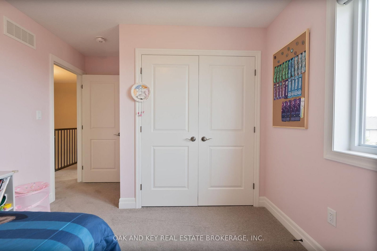 Detached House for sale at 25 Hardy Court, Lucan Biddulph, Ontario, N0M 2J0 - Lucan - MLS: X12894196