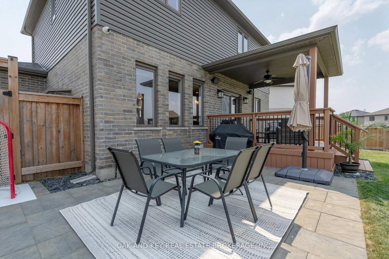 Detached House for sale at 25 Hardy Court, Lucan Biddulph, Ontario, N0M 2J0 - Lucan - MLS: X12894196