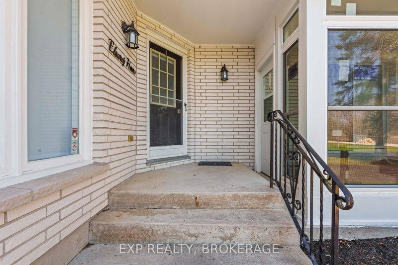 72 WILLOWBANK Rd W, Front of Leeds & Seeleys Bay, K7G 2V5 | Image 3