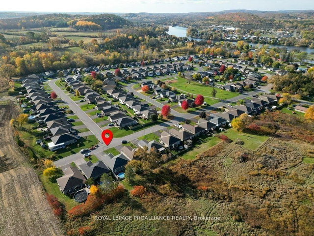 50 Stonegate Crescent