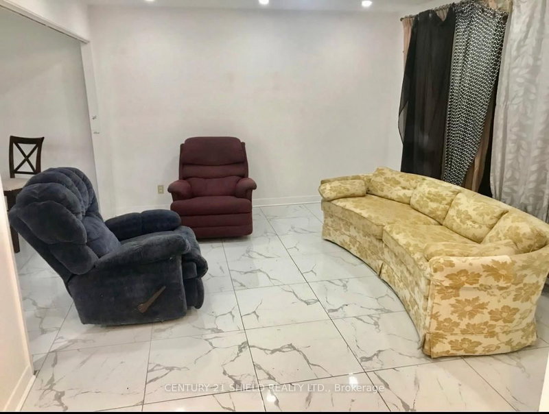 216 Baldwin Ave, Cornwall, K6H 4J4 | Image 3