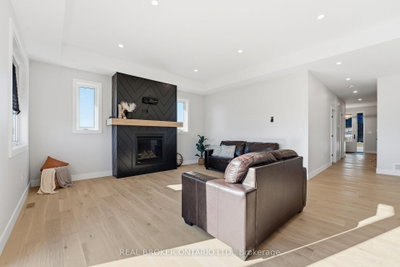 48 Rebecca Drive • Aylmer, ON photo 8