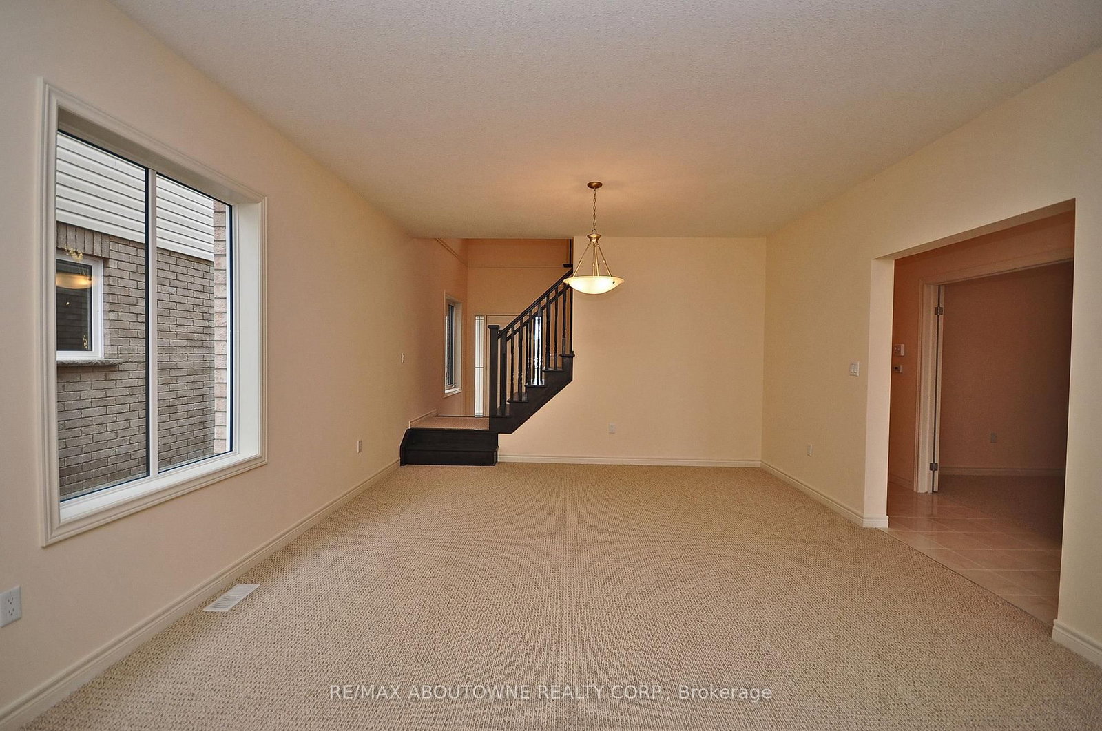 31 Severn Drive, Unit Upper - Photo 10