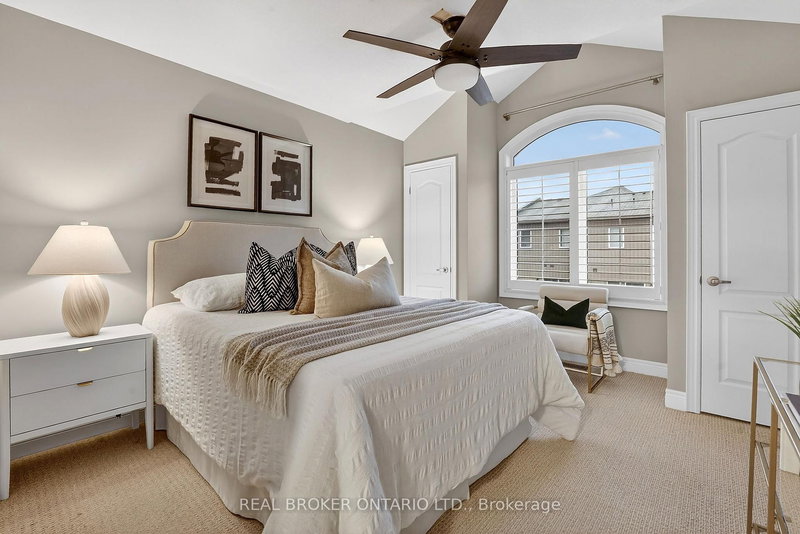 5000 Desantis Dr, Lincoln, L3J 1W3 | Image 3