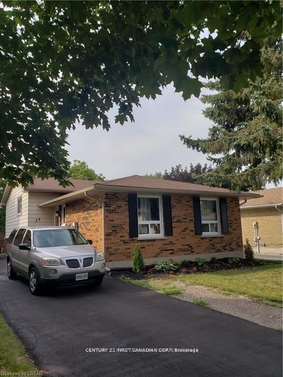 Lower - 39 Patience Crescent