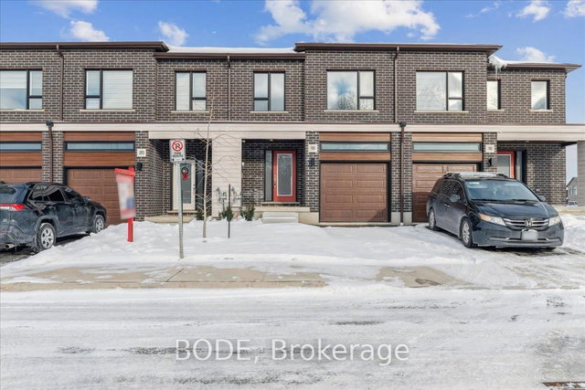 18 Oak Forest Common