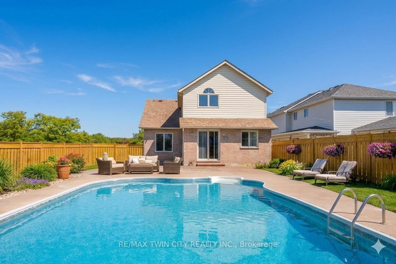 685 COLDSTREAM Dr W, Waterloo, N2V 2J1 | Image 2